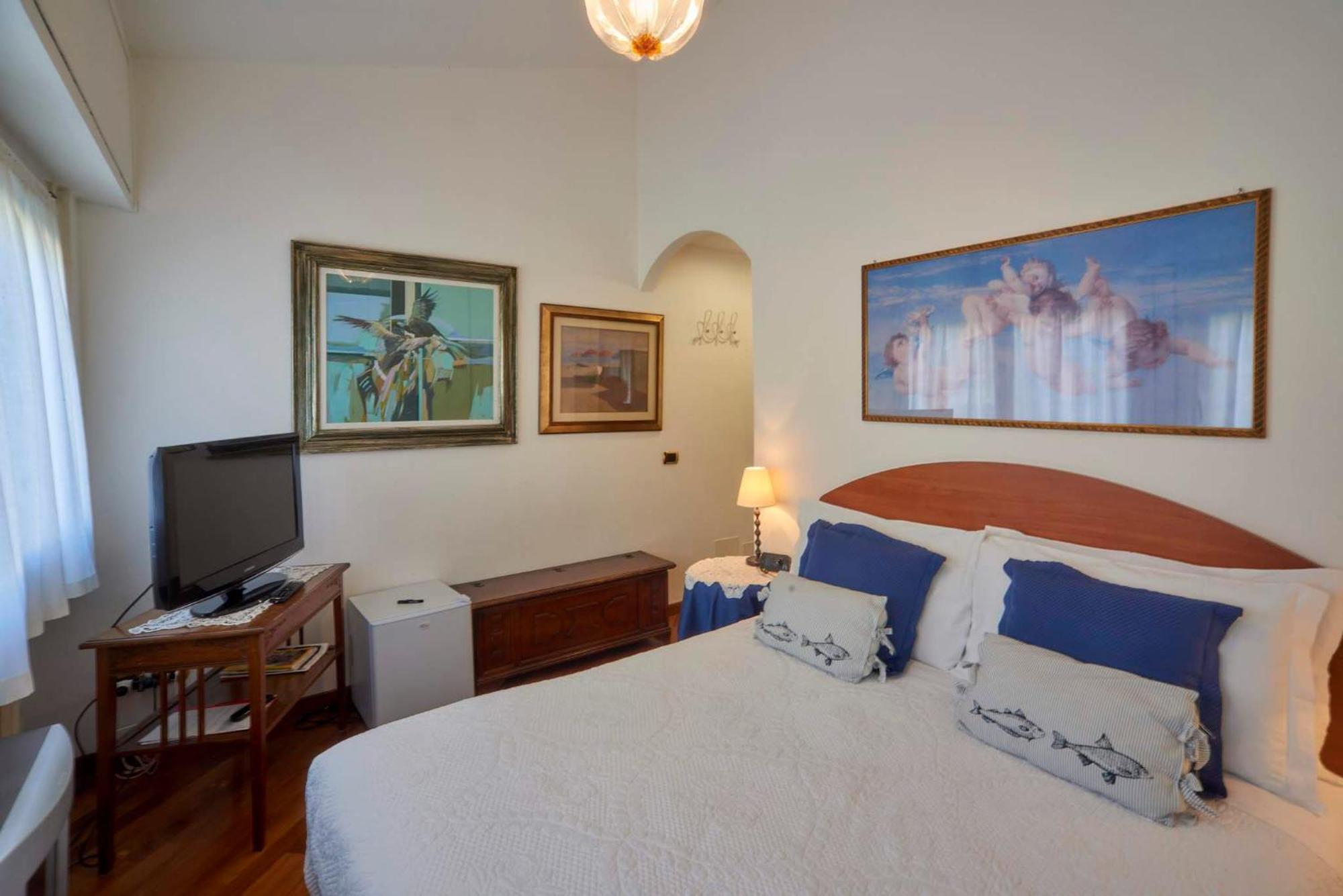 Tosca House 2 Bed & Breakfast Варена Екстериор снимка