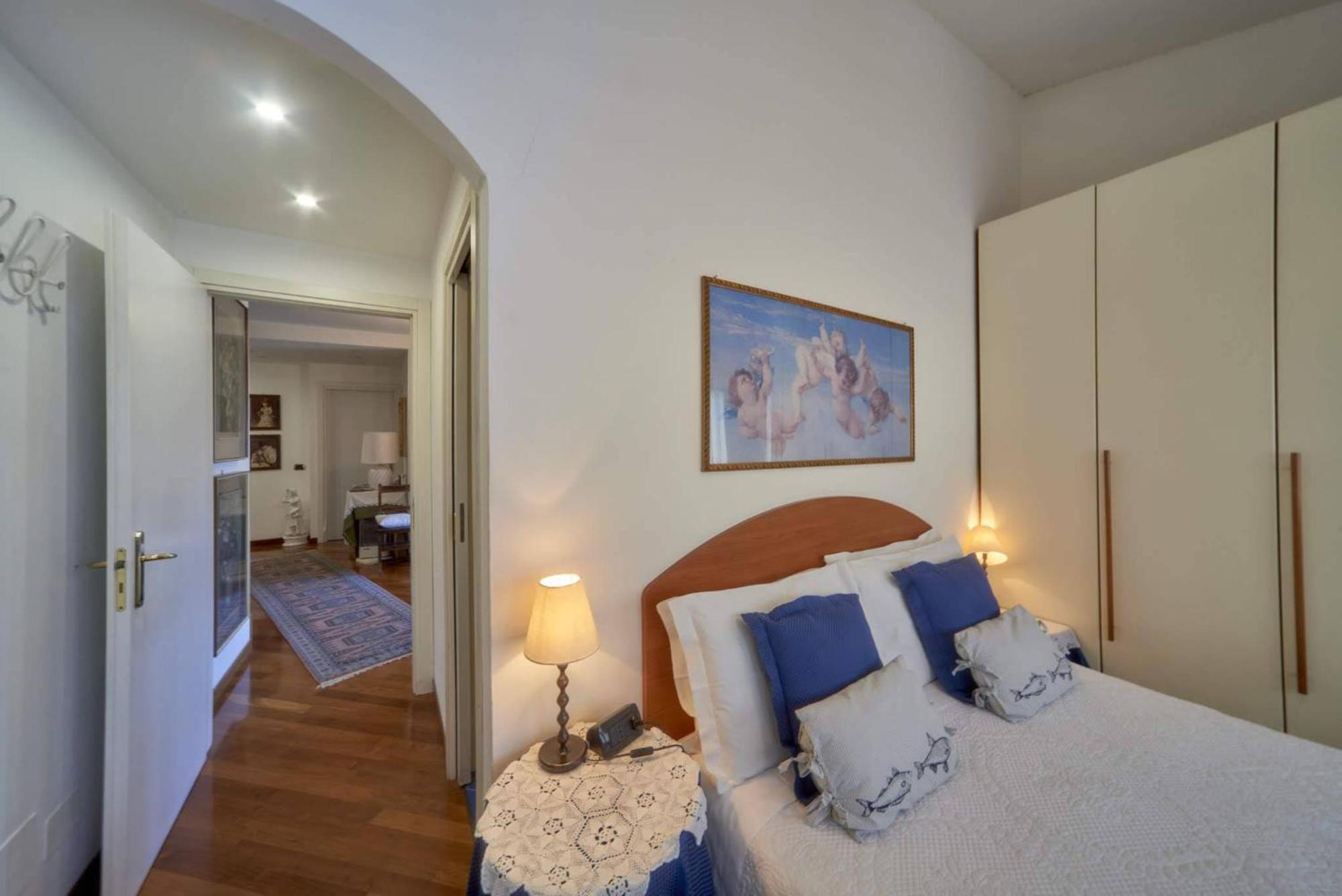 Tosca House 2 Bed & Breakfast Варена Екстериор снимка
