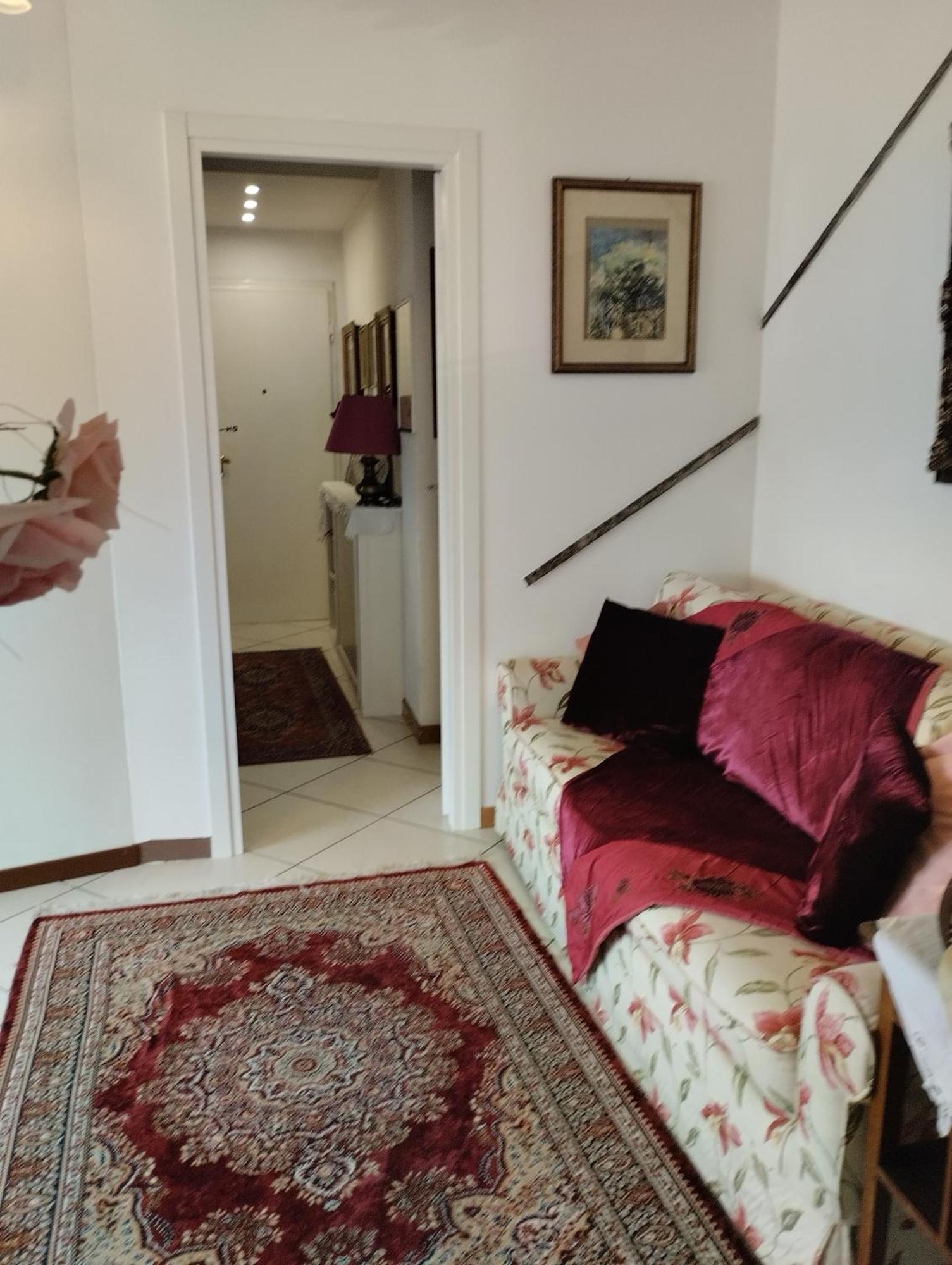 Tosca House 2 Bed & Breakfast Варена Екстериор снимка