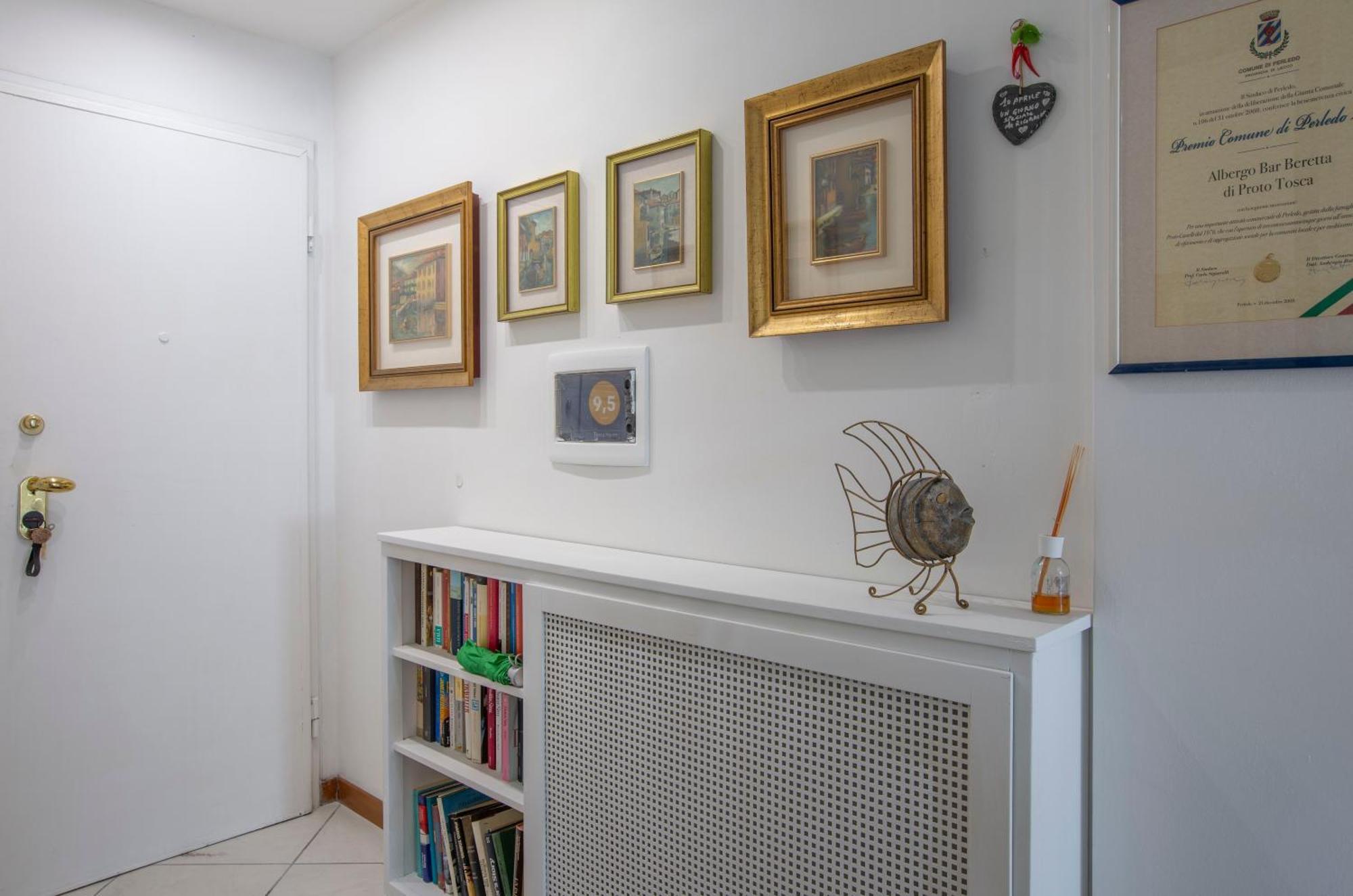 Tosca House 2 Bed & Breakfast Варена Екстериор снимка