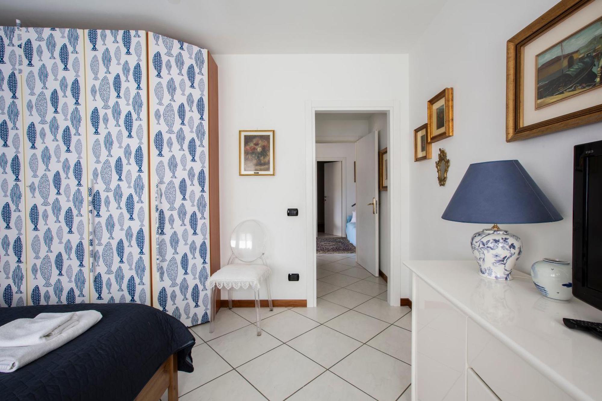 Tosca House 2 Bed & Breakfast Варена Екстериор снимка
