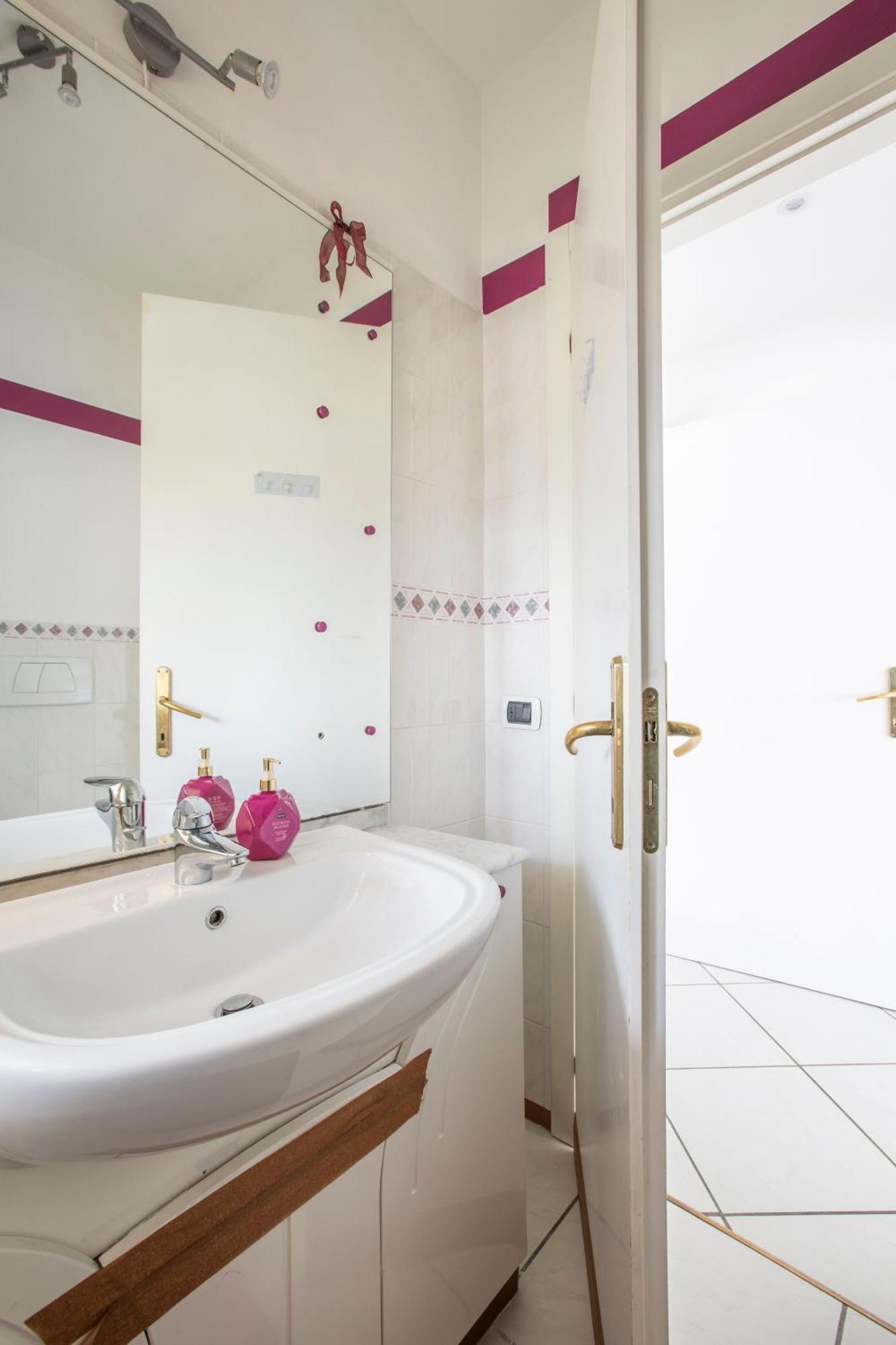 Tosca House 2 Bed & Breakfast Варена Екстериор снимка